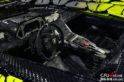 积木艺术与超跑灵魂 乐高机械组兰博基尼Sián FKP 37 1:8比例模型深度解析